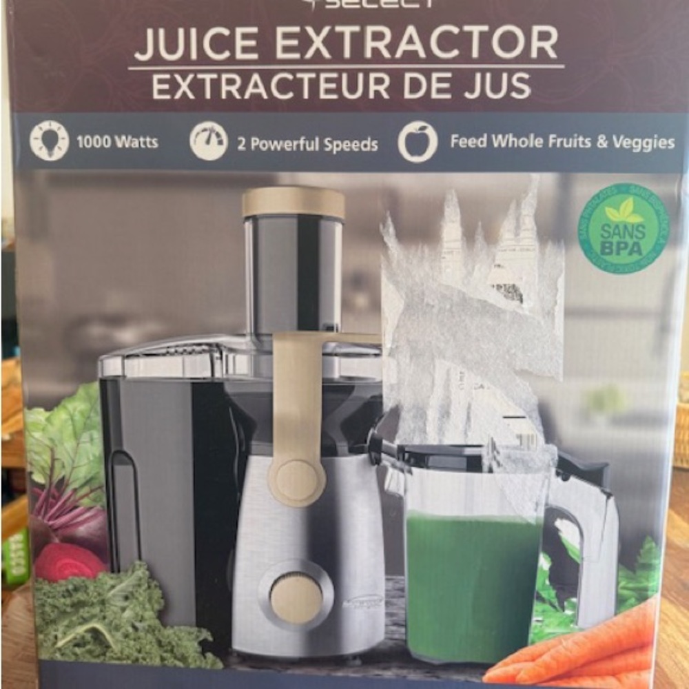 Select Juice Extractor - Black and Silver
